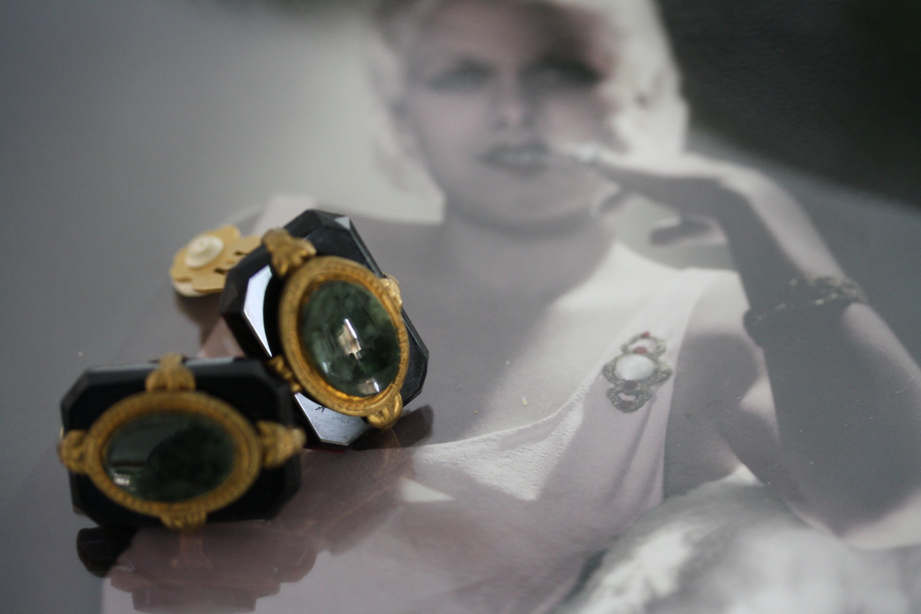 Stunning Vintage Art Deco Earrings in Onyx, Jade, Malachite clip-on