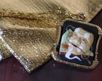 Stunning Vintage Porcelain & Goldtone Japanese NOH Pendant Necklace