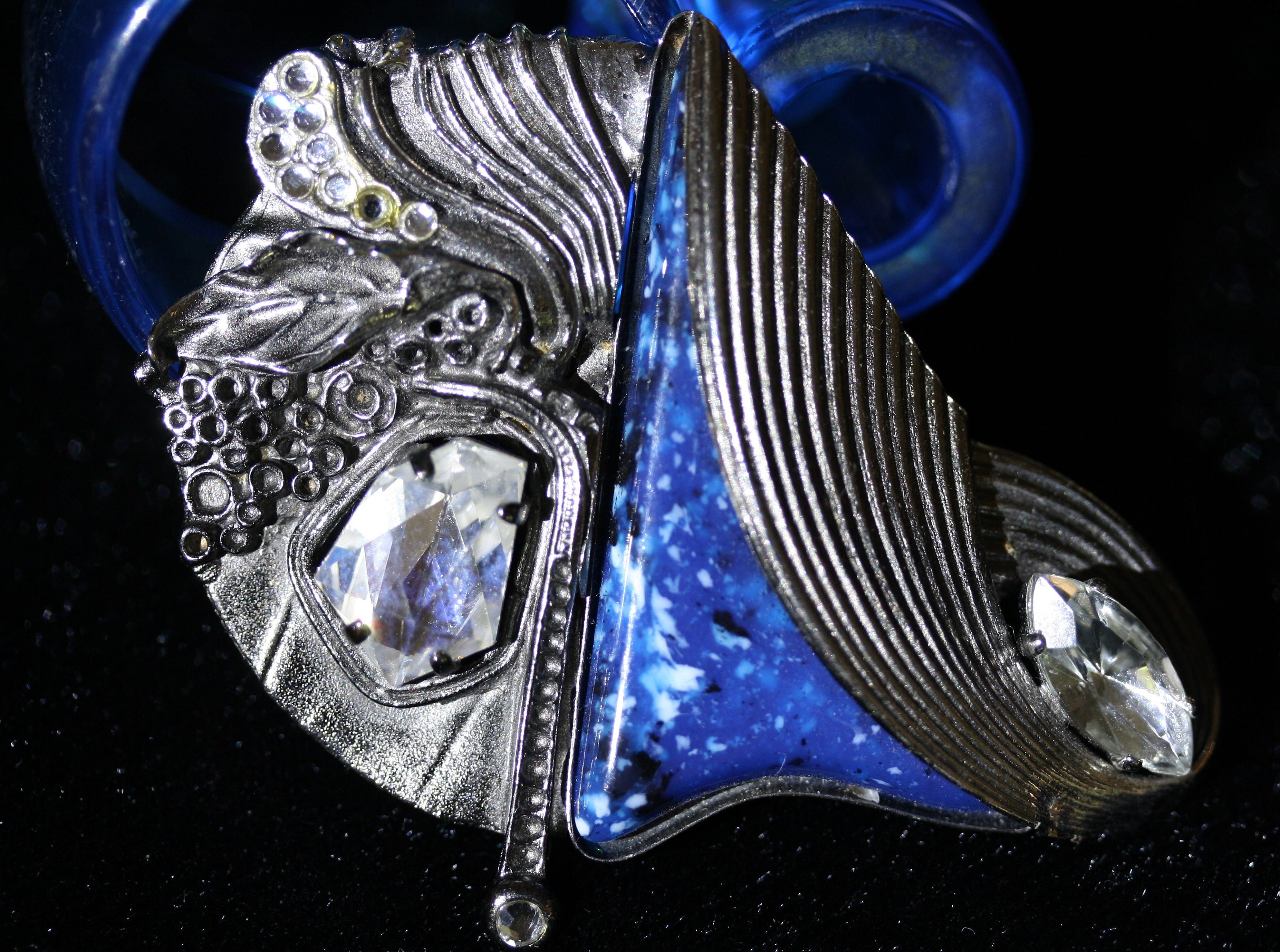 Langani brooch - Etsy 日本