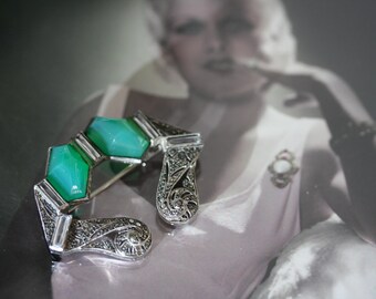 Flapper Art Deco Vintage Silver Brooch Green Chalcedony and Crystal Baguettes