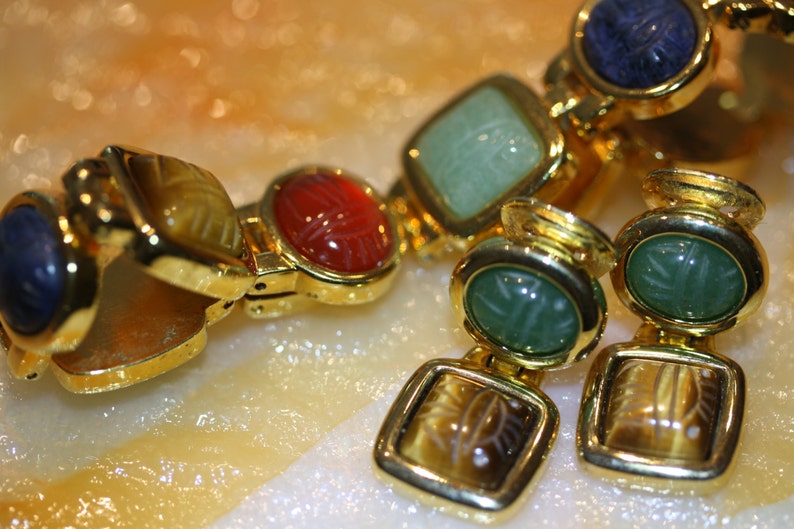 KJL Egyptian Modern Vintage Art Glass Bracelet and Clip on Earrings.