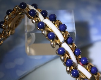 Vintage Crown Trifari Deep Blue and White Acrylic Mid Century Bracelet