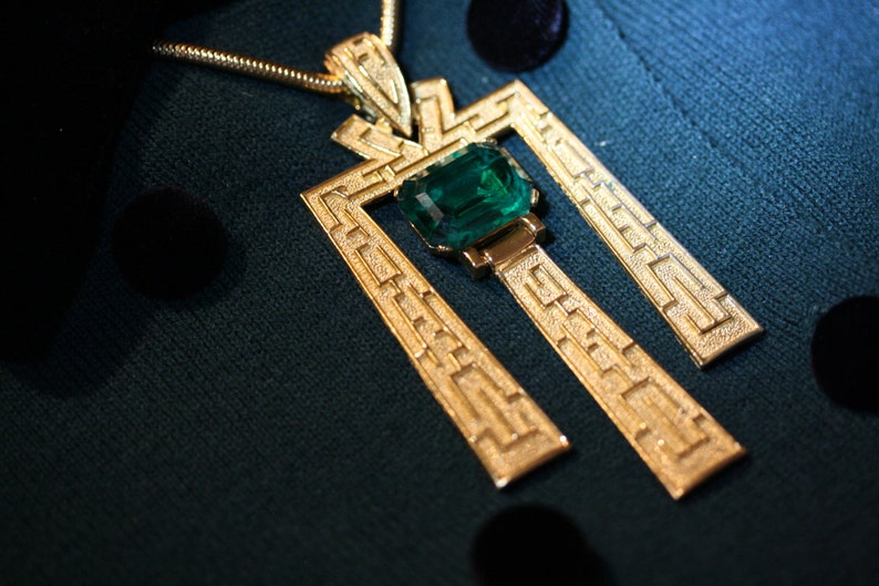 Crown Trifari Vintage Emerald Crystal Egyptian Revival Necklace image 2