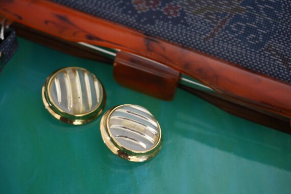 Richelieu Vintage Lucite Perspex Art Deco Clip on… - image 12