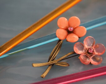 Precious Plastic Pair of Posies Pin Vintage Lucite Brooch
