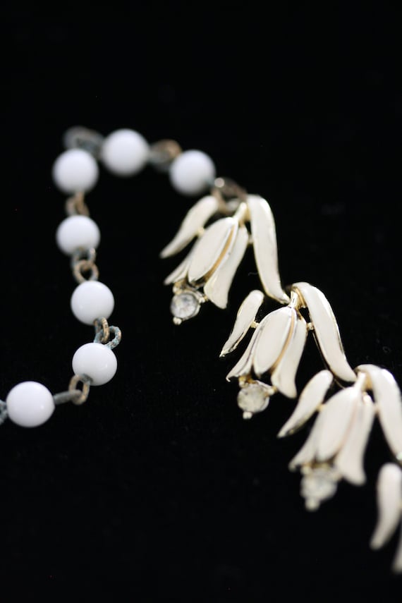 Coro Vintage Lily of The Valley White Enamel Choke