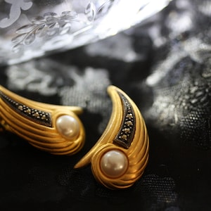 Judith Jack Art Deco Satin Gold Marcasite and Pearl Vintage Clip on Earrings
