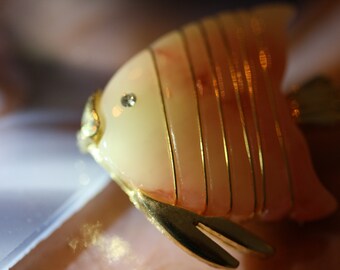 Napier Juicy Orange Art Glass Agate Tropical Fish Brooch