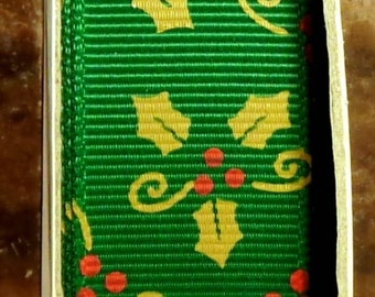 2 Yards 7/8" Holiday Holly and Berries Print on Forest Green Grosgrain Ribbon