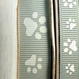2 Yards 3/8&quot; or 5/8&quot; US Designer Silver Animal Paws - Cheer or Sport - Grosgrain Ribbon Print