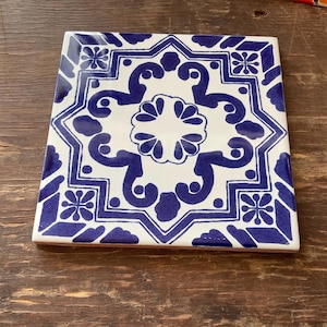 11 piecesTalavera Tiles 6x6 &quot;handmade./ Blue and pure white