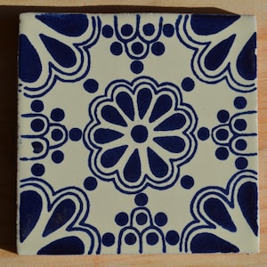 90 Mexican Talavera Tiles handmade, Hand painted 4 "X 4"  Preguntar