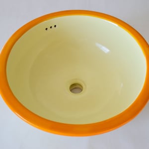 A round sink