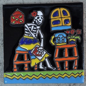 Talavera Mexicain Peint à la main/carreaux (Jour des Morts) Femme Espérant que le téléphone sonne
