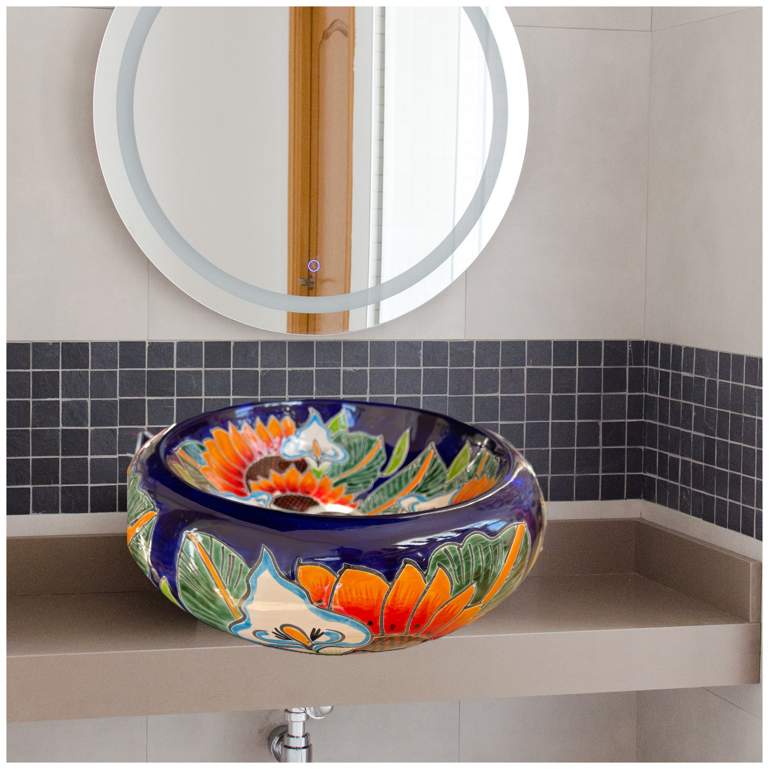 Un lavabo rotondo da posizionare sopra il mobile