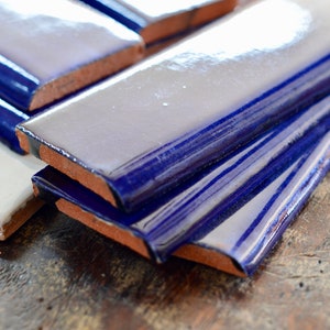 12~ 6&quot; x 2&quot; blaue Zierfliese mit Oberfläche