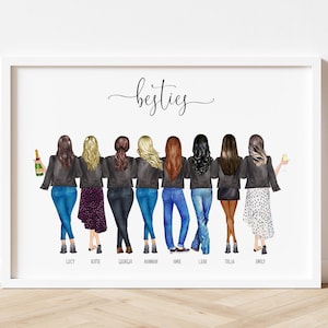 Puede incluir: Impresi&oacute;n enmarcada que representa a ocho mujeres, cada una con diferentes peinados, que visten chaquetas negras y vaqueros o faldas. La palabra "besties" est&aacute; escrita en cursiva. Cada mujer tiene un nombre debajo.