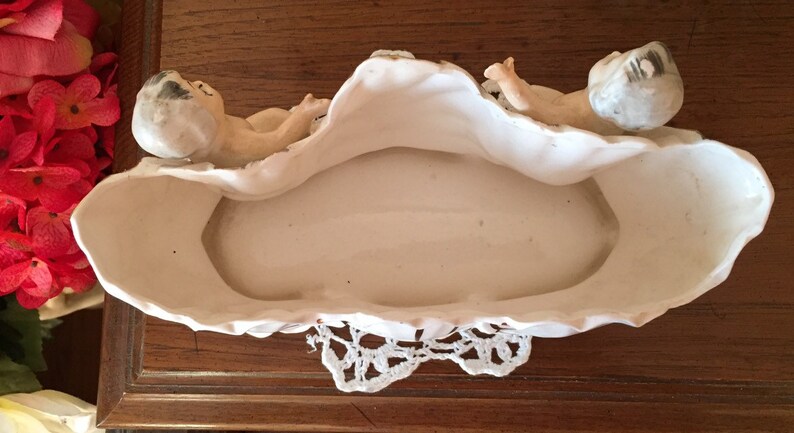 Royal Sealy Cherub Planter Flower Pot Planter with Original Sticker White Porcelain Gold Trim Beautiful