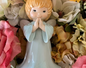 Angel Figuring - 8 Inches Tall - Good Vintage Condition - Adorable!