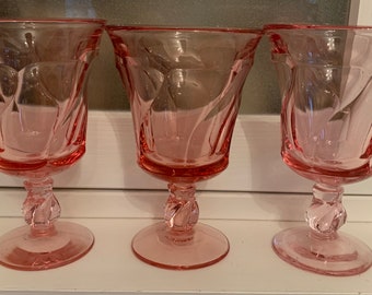 Pink Jamestown Vintage Wine Glass Goblets - Very Good Vintage Condition