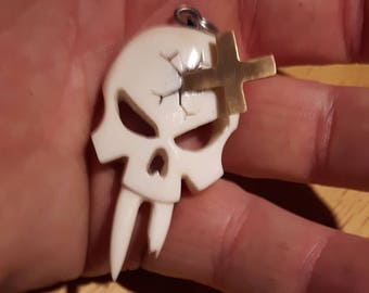 Bone skull pendant