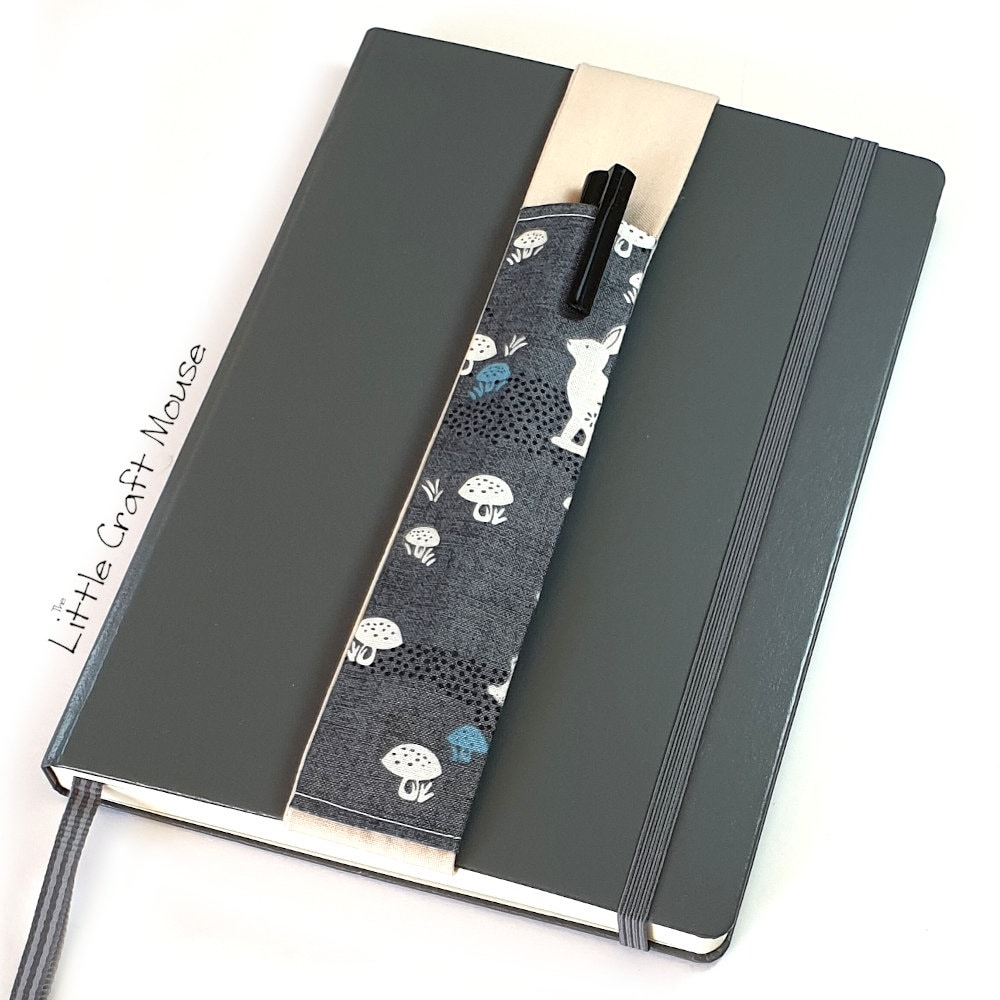 2-Pack lederen verstelbare elastische band pennenhouder, potlood houder, pen mouw etui, pen etui voor hardcover notebooks, tijdschriften, planners, geschikt voor hoogtes van 8 inch tot 11,5 (Shine Sliver