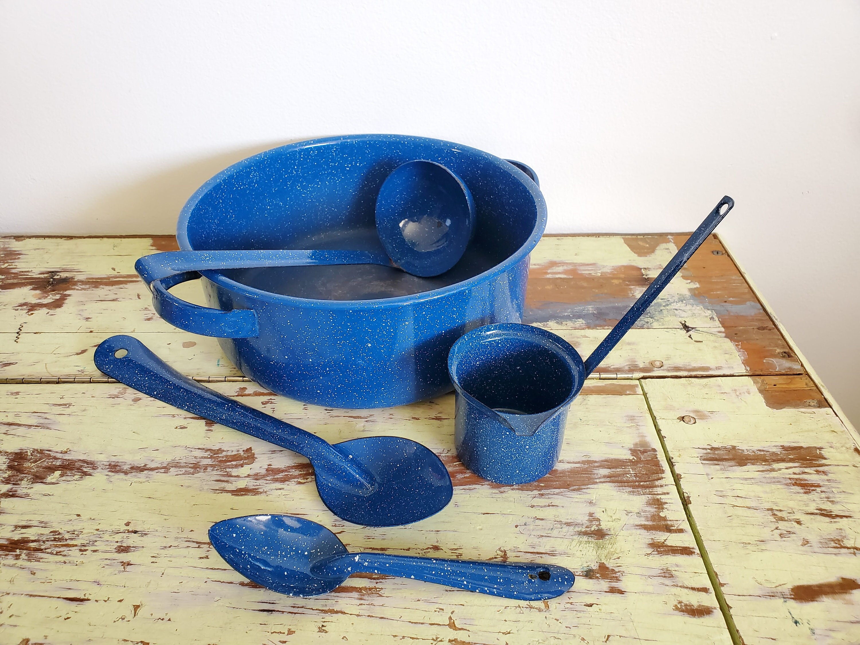 Vtg Lot of 4 Blue Speckled Pots Pans Enamelware Metal Camp Kitchen
