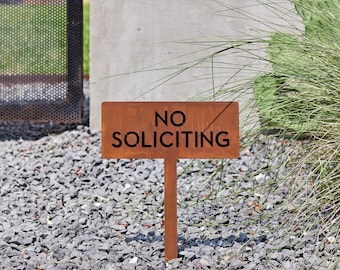No Soliciting Metal Yard Sign: Modern Steel Property Signage