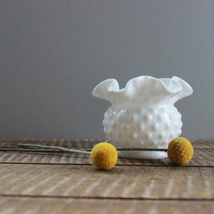 Fenton Hobnail Milchglas Vase Klein