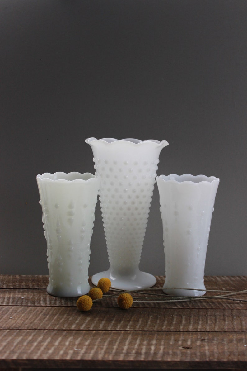 Anchor Hocking Vintage Milk Glass Vase Set image 1