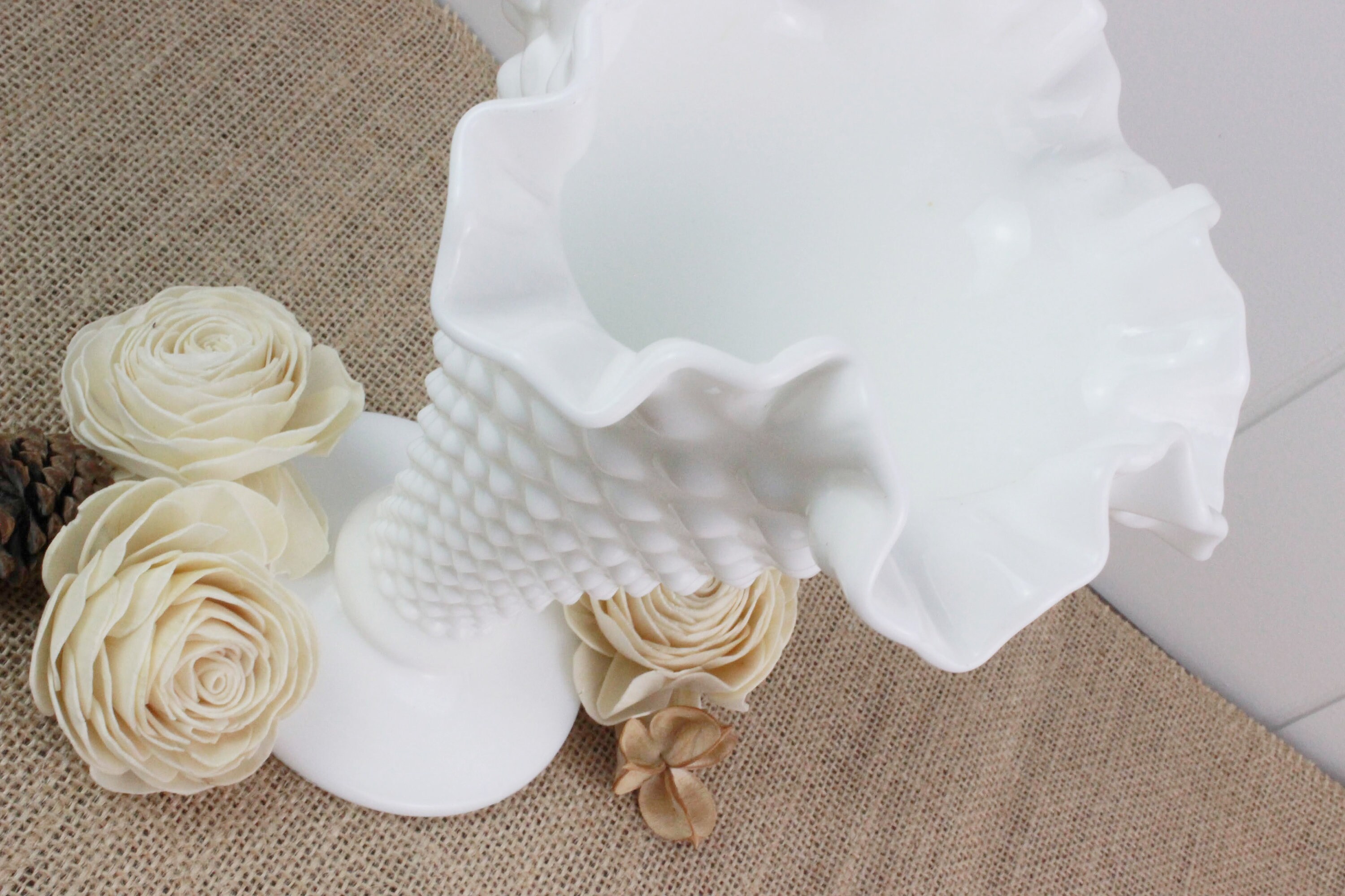 VINTAGE　LARGE FENTON HOBNEIL FLOW VASE il_fullxfull.4854320832_lue6.jpg