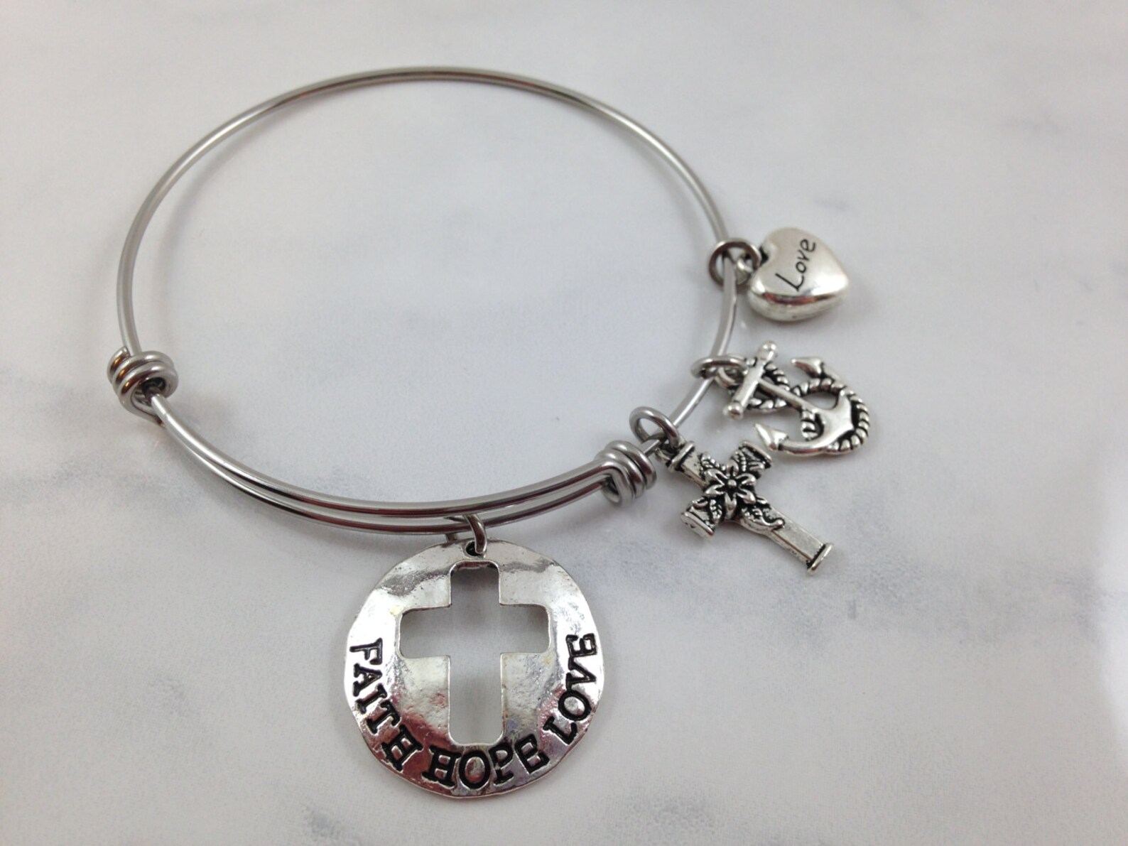Faith hope love bracelet Clearance