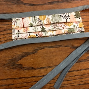 Children&#39;s Face Mask with Ties