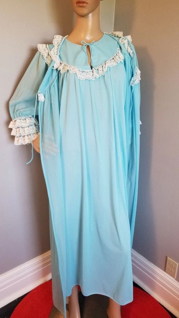 70s Vintage Robin Egg Blue Peignoir in Silky Soft 