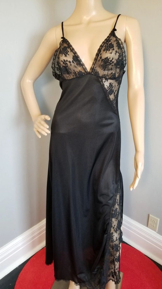 70s Vintage Lady Cameo of Dallas Black Column Gown