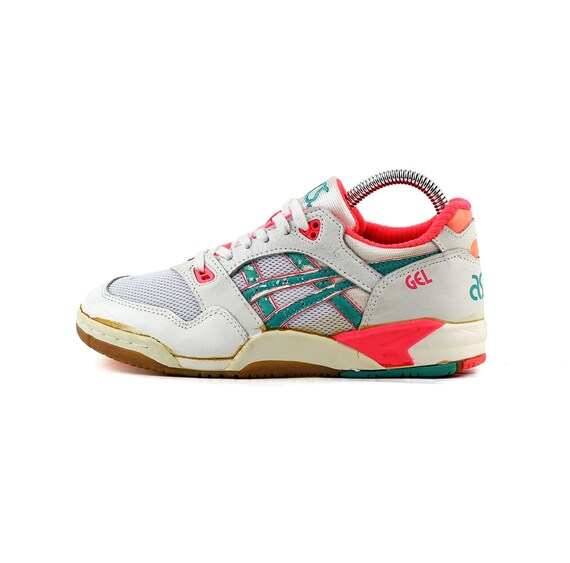 asics tiger shoes 90s
