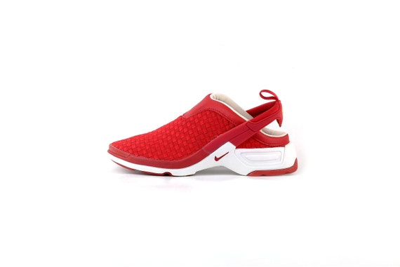 nike womens strap shoes