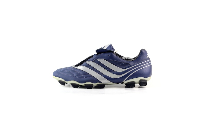 adidas traxion football shoes