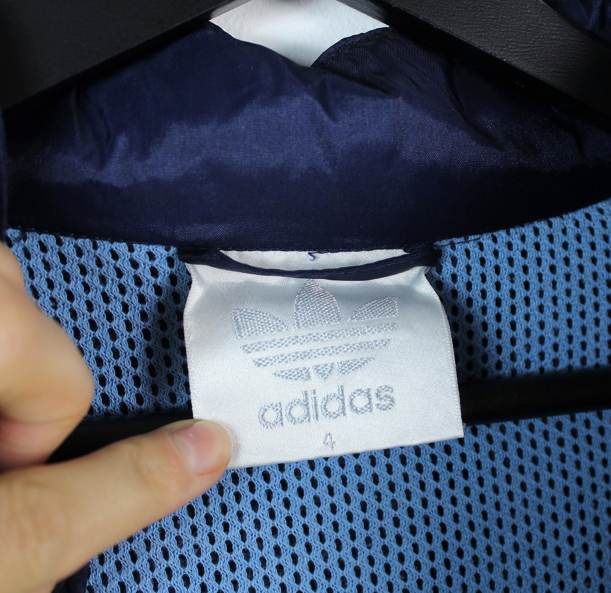Adidas top jacket label