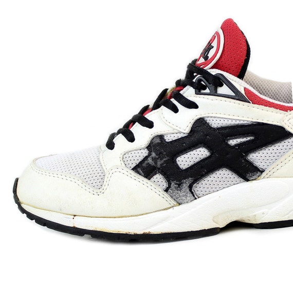 90s ASICS Gel Running Vintage Sneakers 