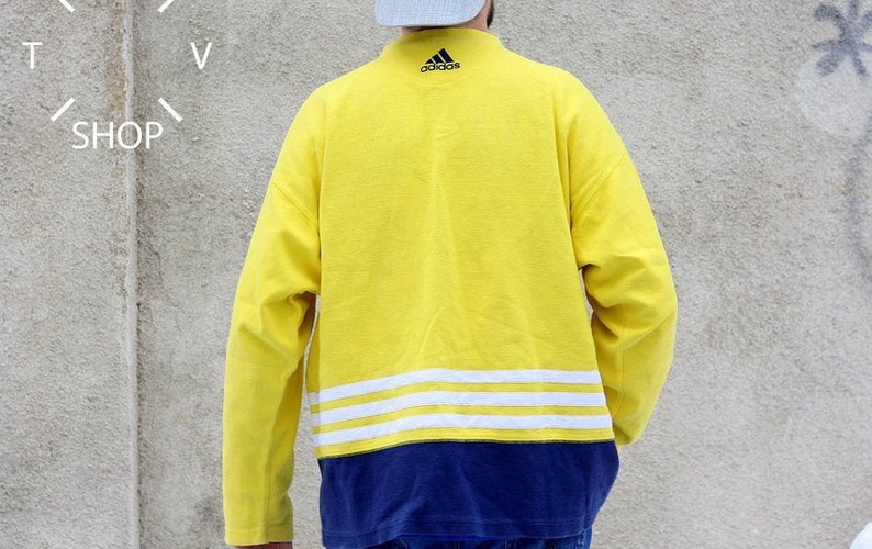 Vintage 90er Jahre Adidas Equipment Sweatshirt Pullover Gelb Herren Rundhalspullover Oldschool Adidas Pullover made in Thailand L XL Vintage 90er Jahre Adidas Equipment Sweatshirt Pullover Gelb Herren Rundhalspullover Oldschool Adidas Pullover made in Thailand L XL