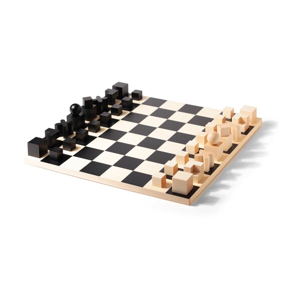 The Bauhaus Chess Board