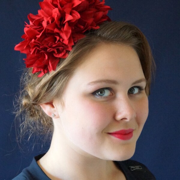 Rode bloemen met hoofdband Fascinator hoofdtooi lente Racing Carnival bruiloft Ball kostuum partij RenFaire Halloween klaar voor schip