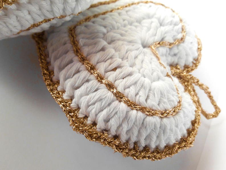Crochet heart decoration for furnishing, parties or favors in cotton and lurex art.71_XMAS2 Gold