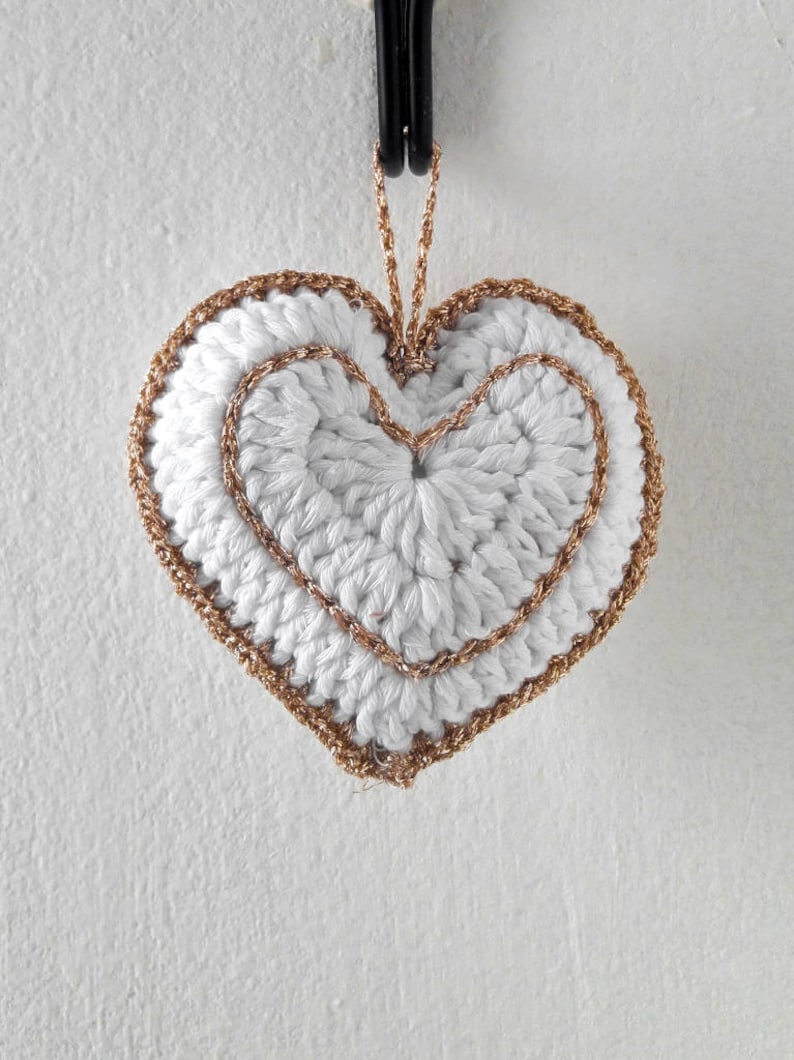 Crochet heart decoration for furnishing, parties or favors in cotton and lurex art.71_XMAS2 image 4