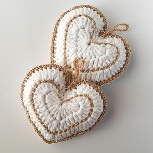 Crochet heart decoration for furnishing, parties or favors in cotton and lurex art.71_XMAS2 image 1