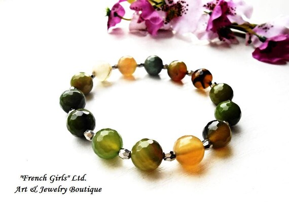 Nephrite Jade Tiny Stud Earrings Raw Gemstone Surgical Steel Stud Crystal Healing Stone Yoga Irregular Cut Rouge Boho Bohemian Jewelry