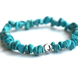 Pulsera personalizada de turquesa cruda Pulsera personalizada de letras del alfabeto Boho Beach Summer Cut Rough Gem Gemstone Gift Women Girl Boho