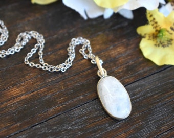 Moonstone Pendant Necklace Natural Gemstone Charm Silver Filled Filigree Women Girl Gift Engraved Stone Crystal Boho Jewelry Genuine