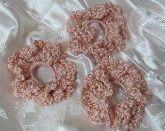 Premium Scrunchie Hair Tie Crocheted Knit - Hilo de cinta suave rosa hecho a mano de gran tamaño Scrunchy Fancy